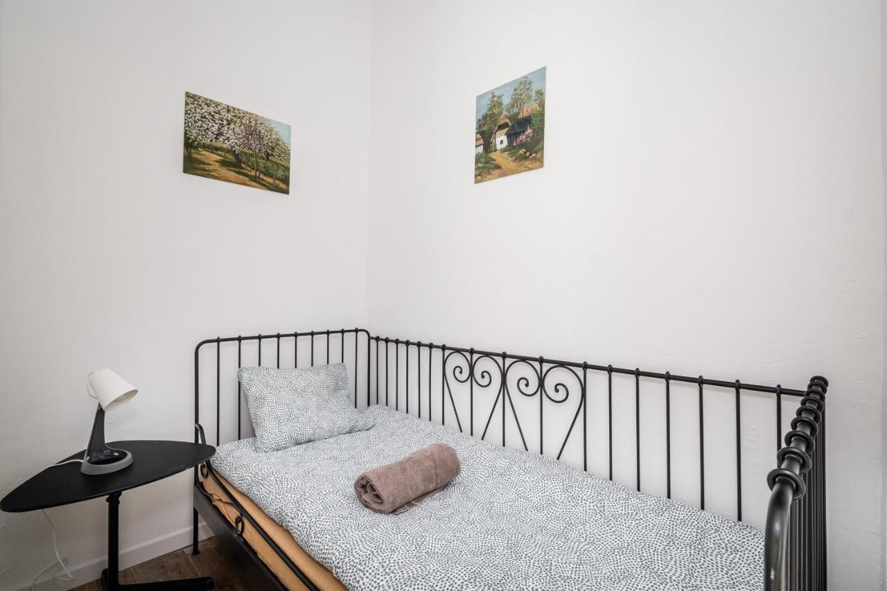 Appartement LoL à Cracovie Extérieur photo